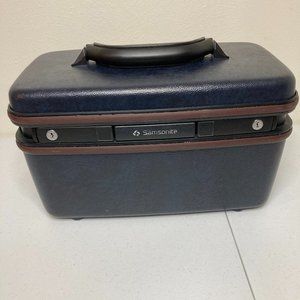 Samsonite Silhouette 4 Hard Side Train Vanity Case Blue WITH KEY Vintage 1987